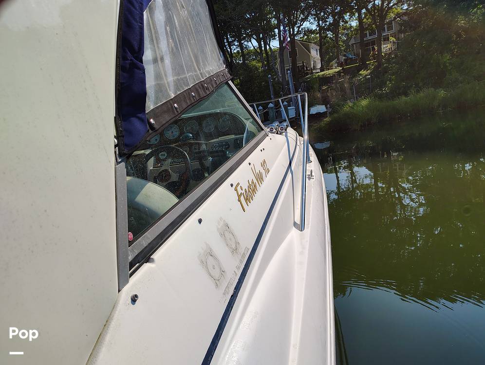 Slide: The Image of Rinker Fiesta Vee 312 2005 - 14735865