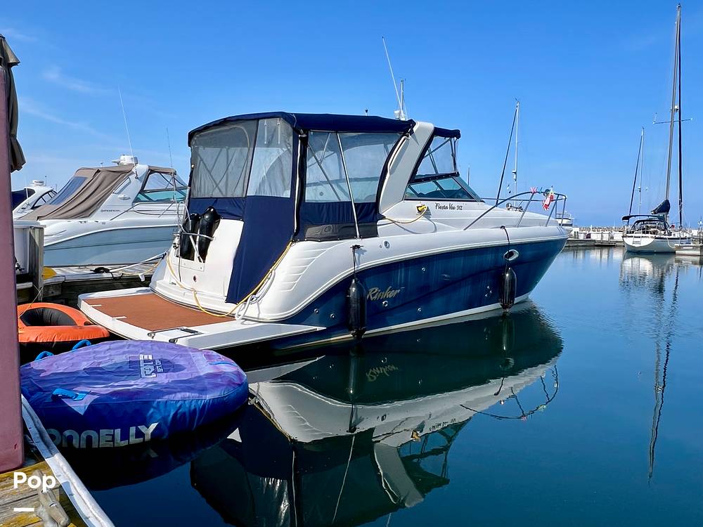 Slide: The Image of Rinker Fiesta Vee 312 2005 - 14667412