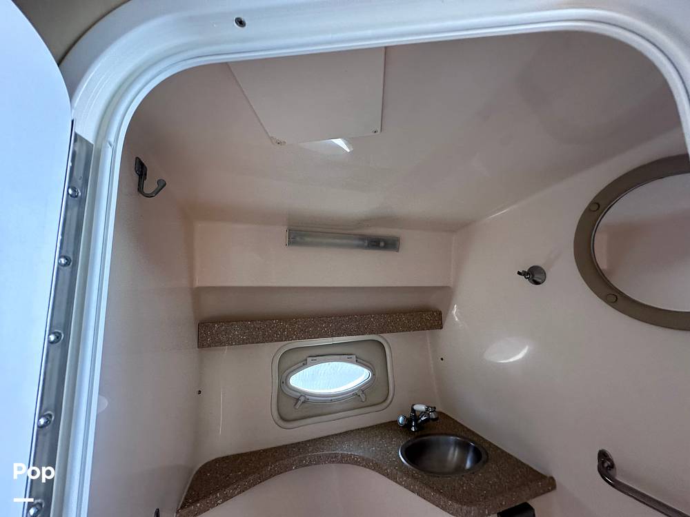 Slide: The Image of Rinker Fiesta Vee 320 2005 - 15259781