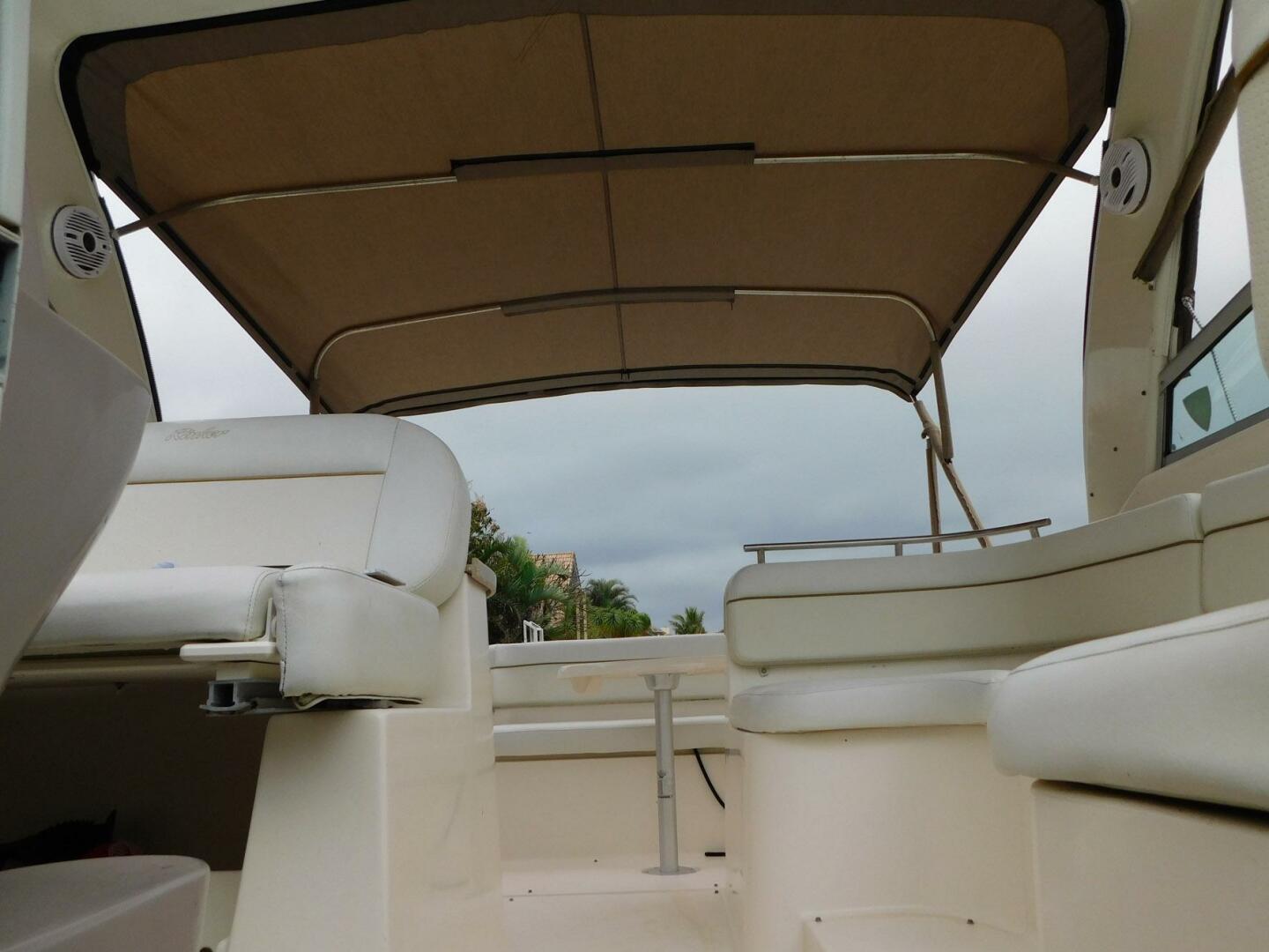 Slide: The Image of Rinker Fiesta Vee 320 2006 - 4202284