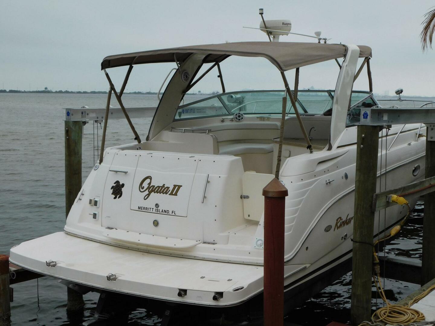 Slide: The Image of Rinker Fiesta Vee 320 2006 - 4202267