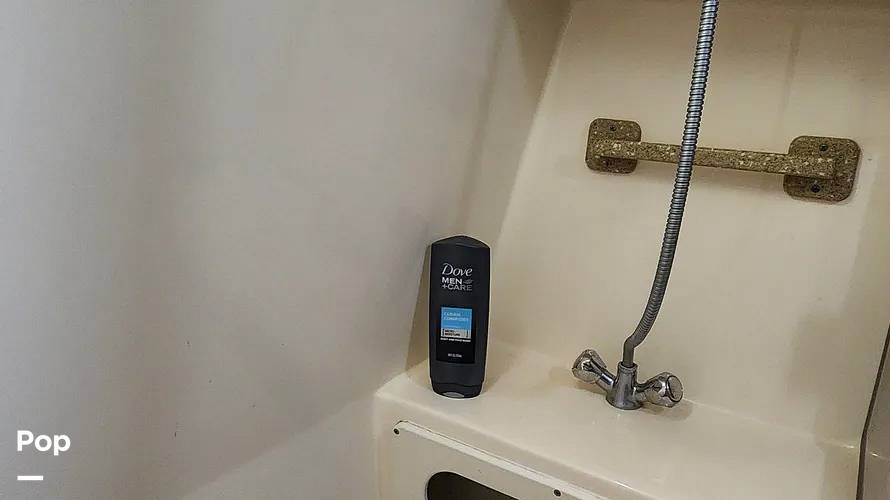 Slide: The Image of Rinker Fiesta Vee 342 2005 - 15289714