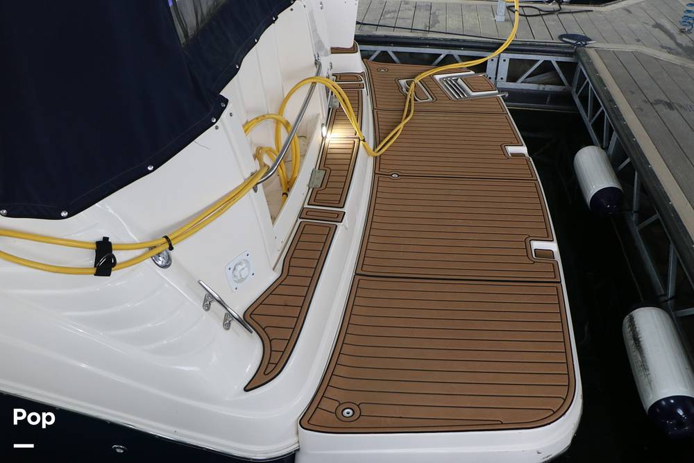 Slide: The Image of Rinker Fiesta Vee 342 2005 - 15328549