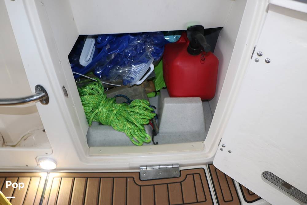 Slide: The Image of Rinker Fiesta Vee 342 2005 - 15328552