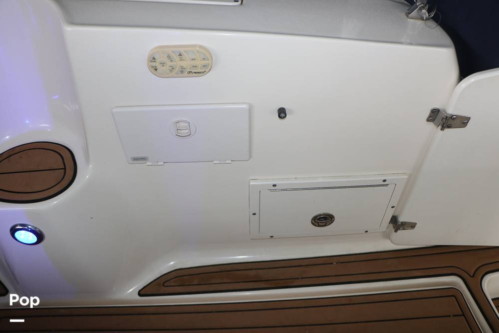 Slide: The Image of Rinker Fiesta Vee 342 2005 - 15328560