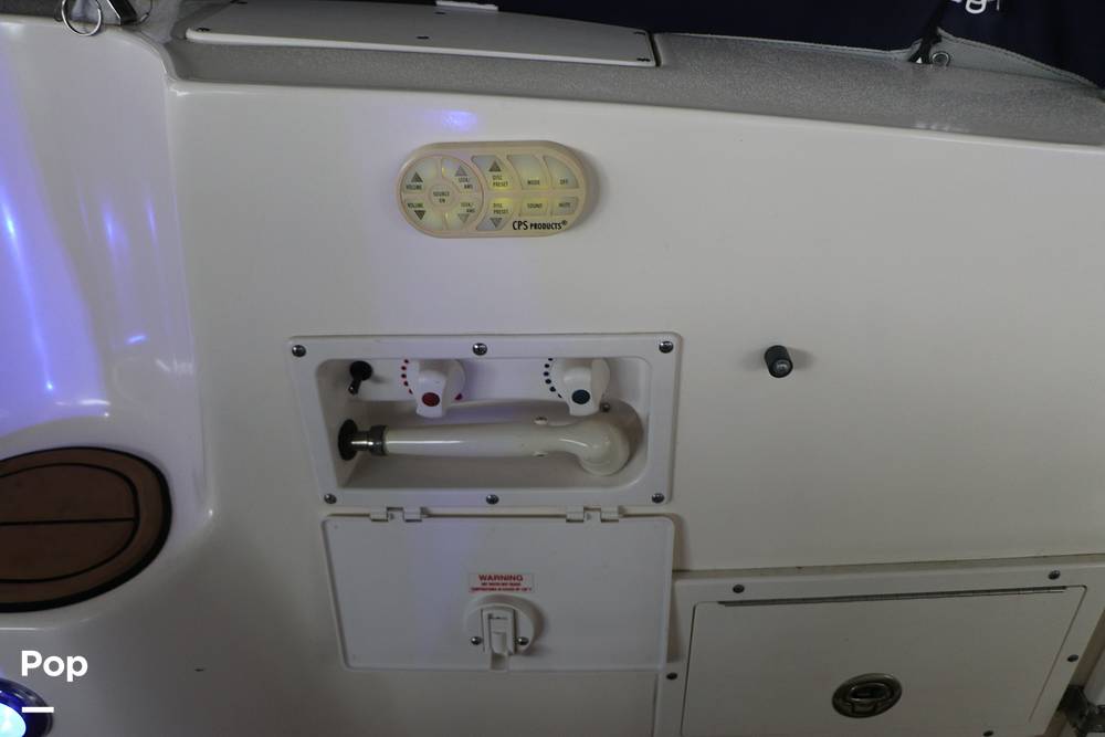 Slide: The Image of Rinker Fiesta Vee 342 2005 - 15328561