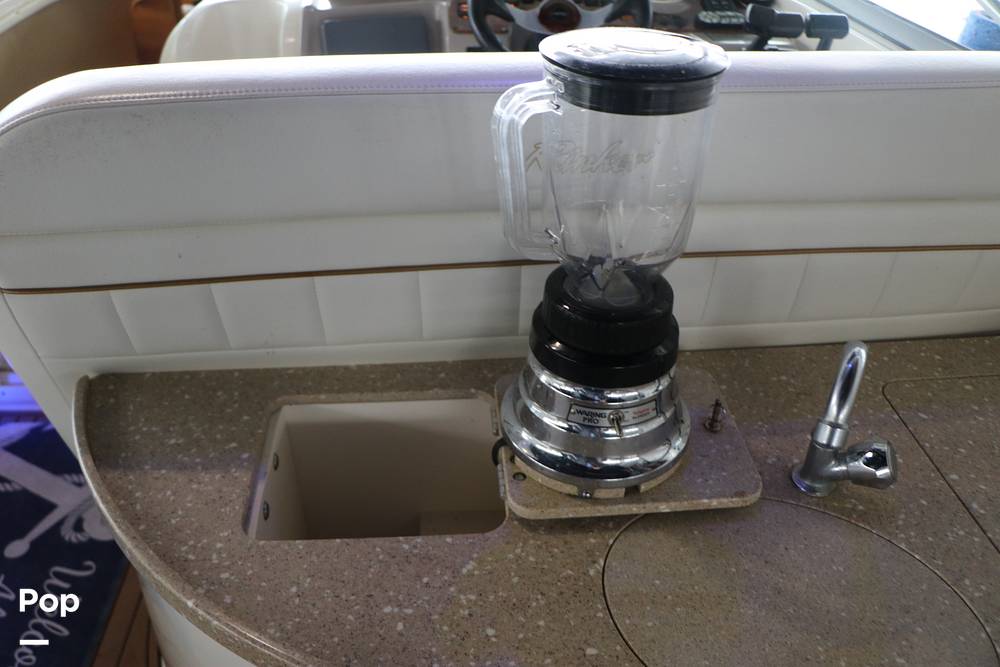 Slide: The Image of Rinker Fiesta Vee 342 2005 - 15328568