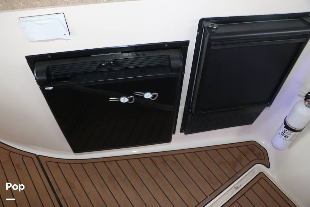 Slide: The Image of Rinker Fiesta Vee 342 2005 - 15328569