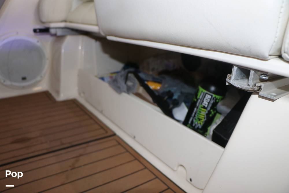 Slide: The Image of Rinker Fiesta Vee 342 2005 - 15328576