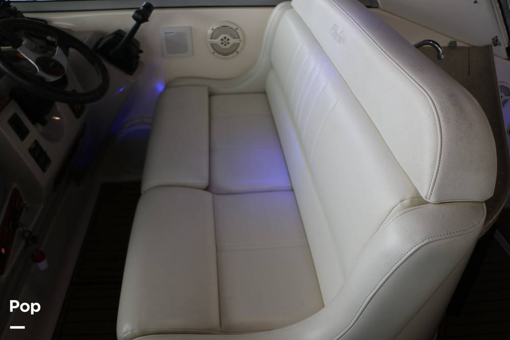 Slide: The Image of Rinker Fiesta Vee 342 2005 - 15328577