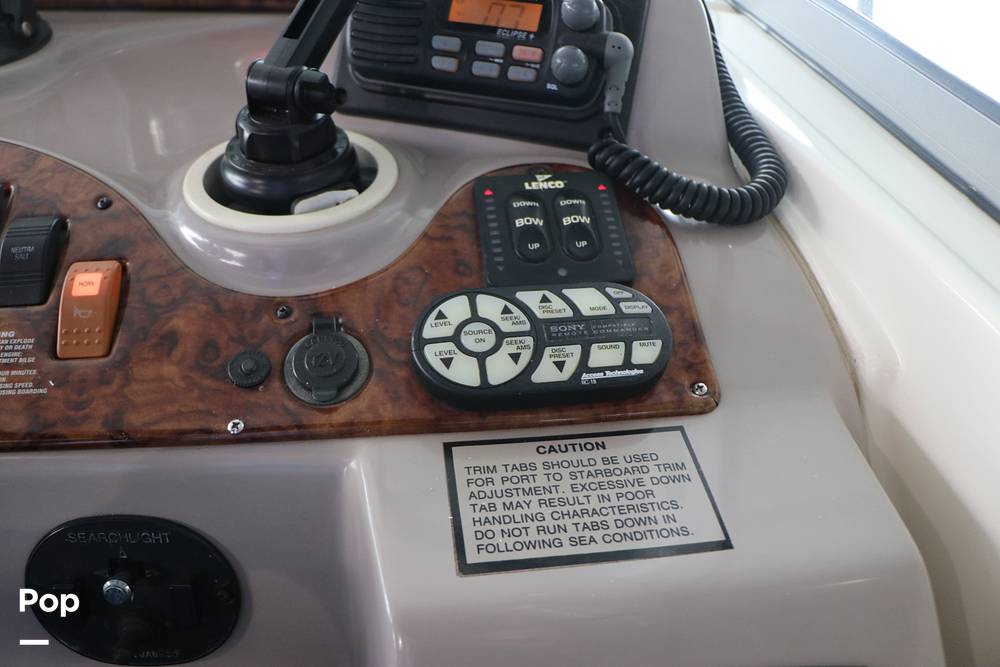 Slide: The Image of Rinker Fiesta Vee 342 2005 - 15328592