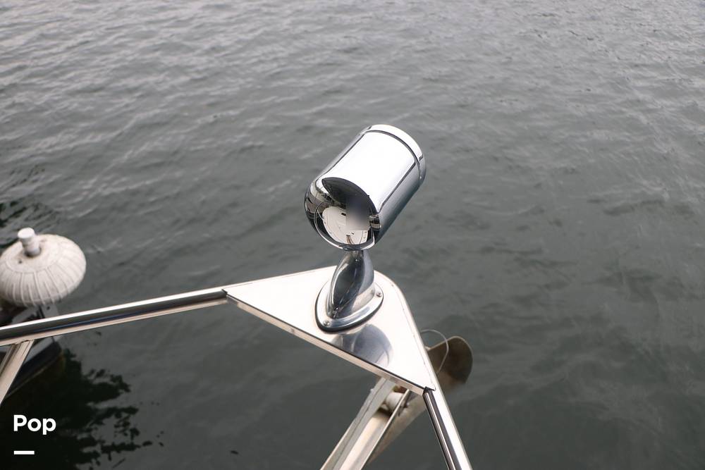 Slide: The Image of Rinker Fiesta Vee 342 2005 - 15328606