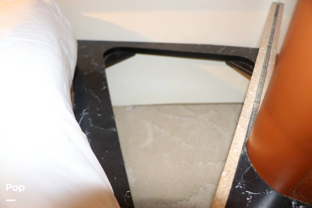 Slide: The Image of Rinker Fiesta Vee 342 2005 - 15328644