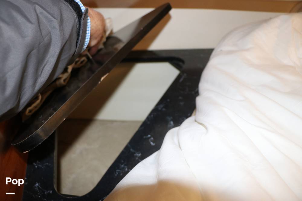 Slide: The Image of Rinker Fiesta Vee 342 2005 - 15328646