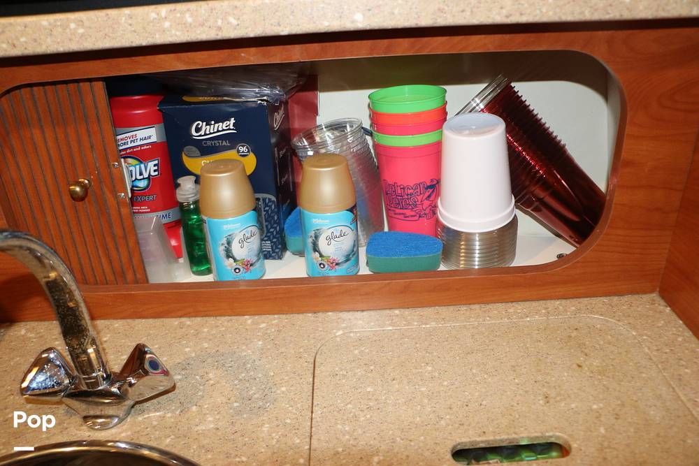 Slide: The Image of Rinker Fiesta Vee 342 2005 - 15328659