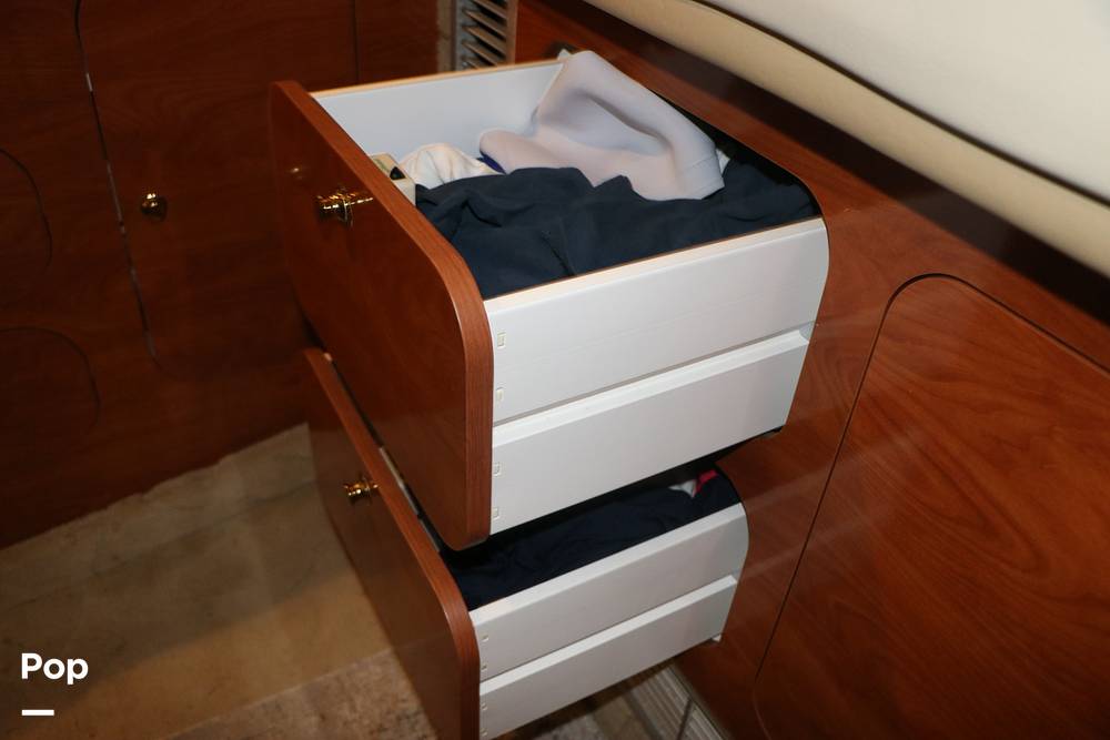 Slide: The Image of Rinker Fiesta Vee 342 2005 - 15328664