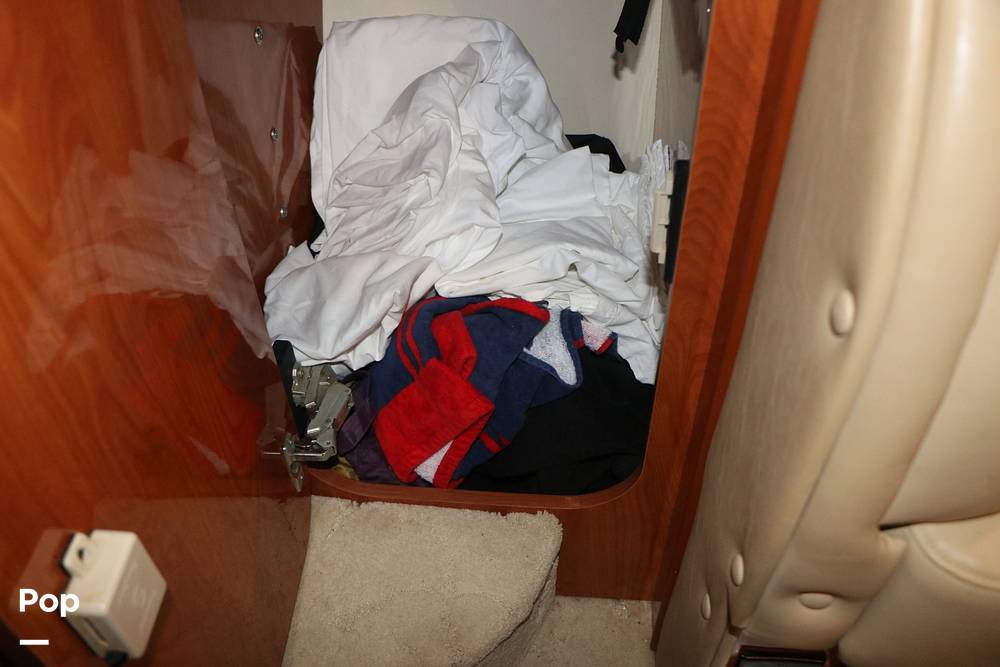 Slide: The Image of Rinker Fiesta Vee 342 2005 - 15328666