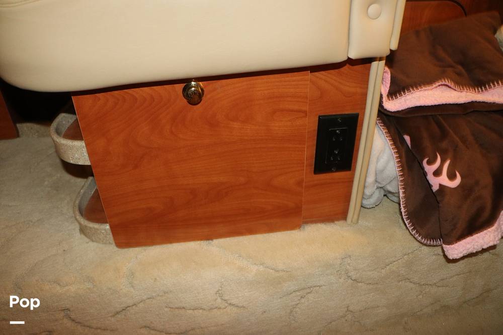 Slide: The Image of Rinker Fiesta Vee 342 2005 - 15328670