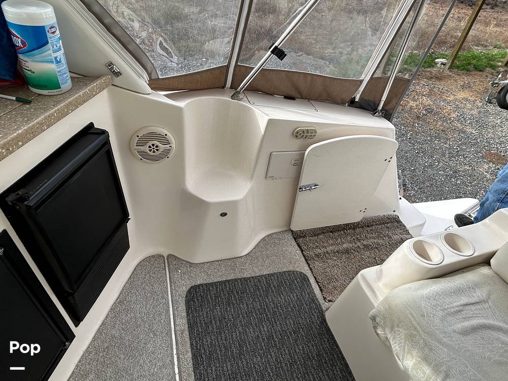 Slide: The Image of Rinker Fiesta Vee 342 2005 - 154