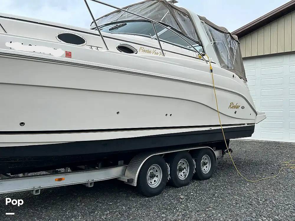 Slide: The Image of Rinker Fiesta Vee 342 2005 - 164