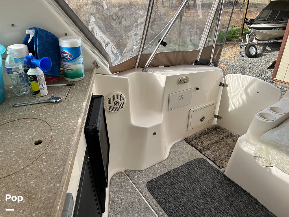Slide: The Image of 2005 RINKER FIESTA VEE 342 - 2