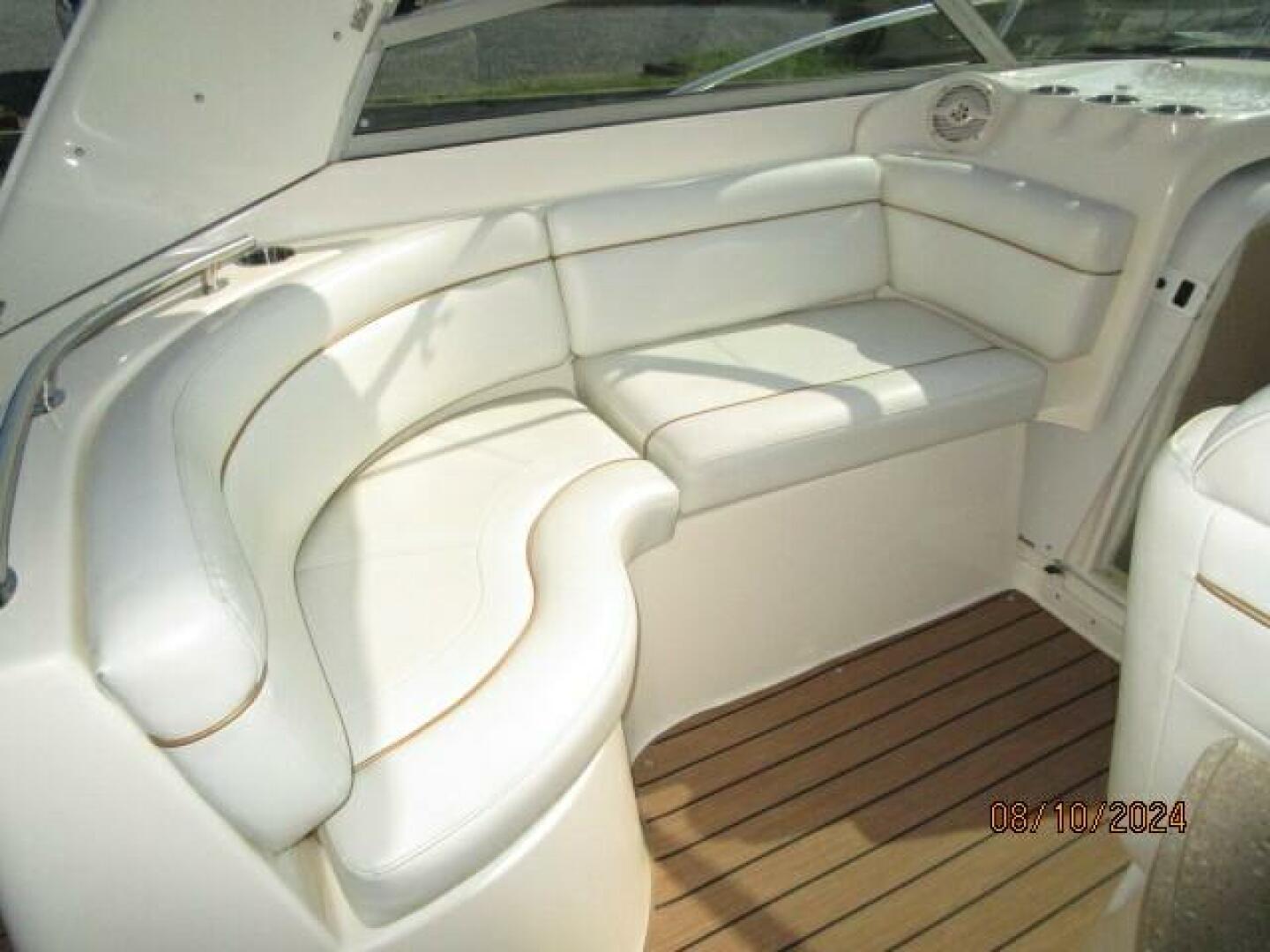 Slide: The Image of 34' Rinker helm port seating - 4575030