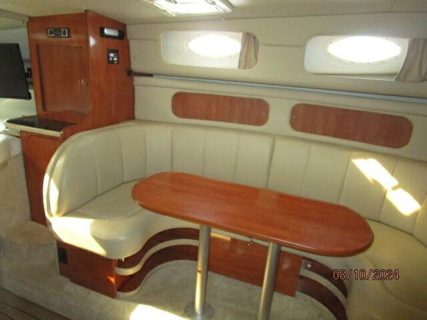 Slide: The Image of 34' Rinker lower deck starboard - 4575015