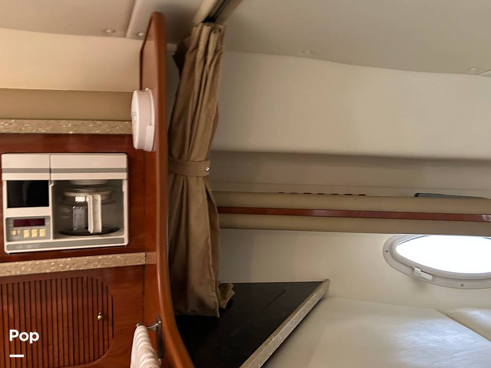 Slide: The Image of Rinker Fiesta Vee 342 2005 - 27