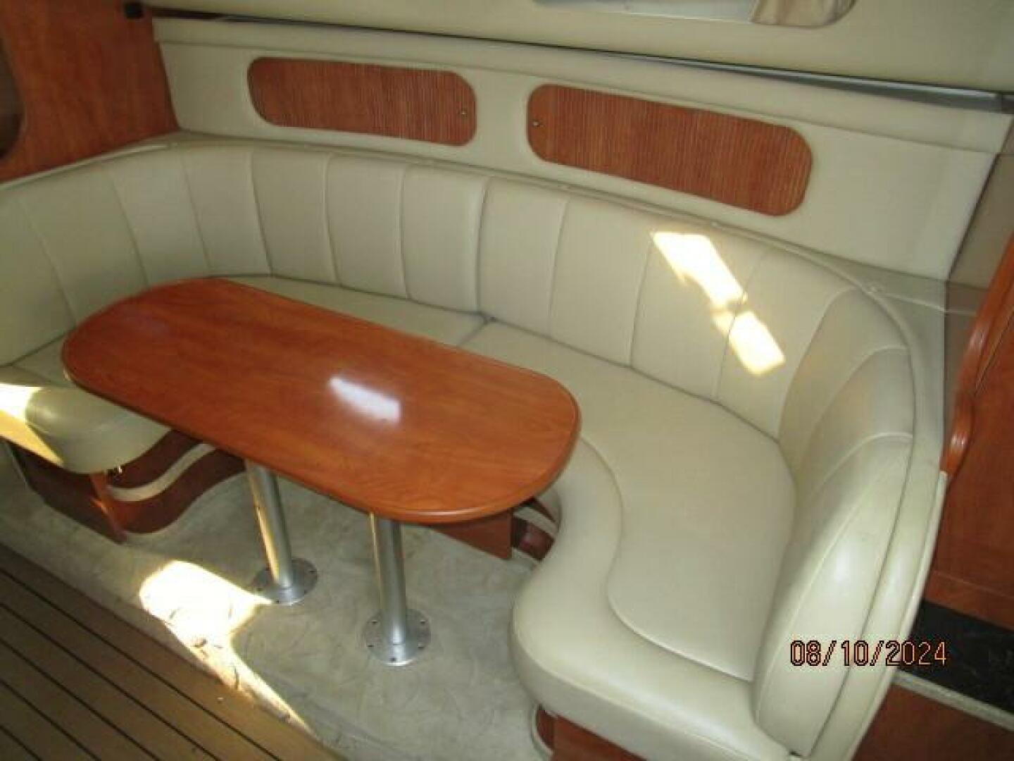 Slide: The Image of 34' Rinker dinette2 - 4574999