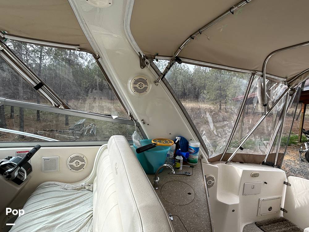 Slide: The Image of 2005 RINKER FIESTA VEE 342 - 3