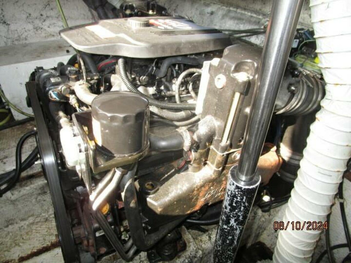 Slide: The Image of 34' Rinker starboard main engine - 4575023