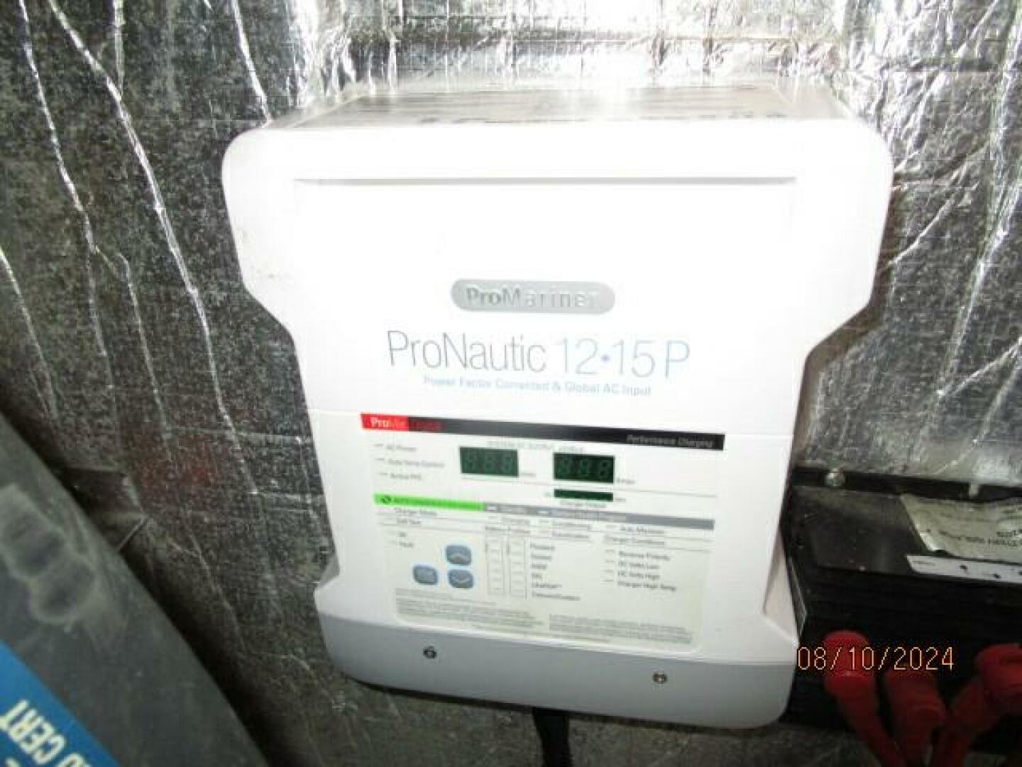 Slide: The Image of 34' Rinker battery charger - 4574997