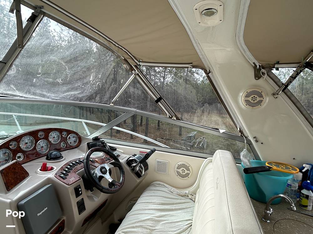 Slide: The Image of 2005 RINKER FIESTA VEE 342 - 4