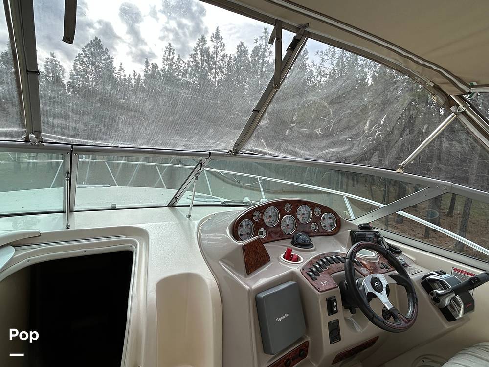Slide: The Image of 2005 RINKER FIESTA VEE 342 - 5