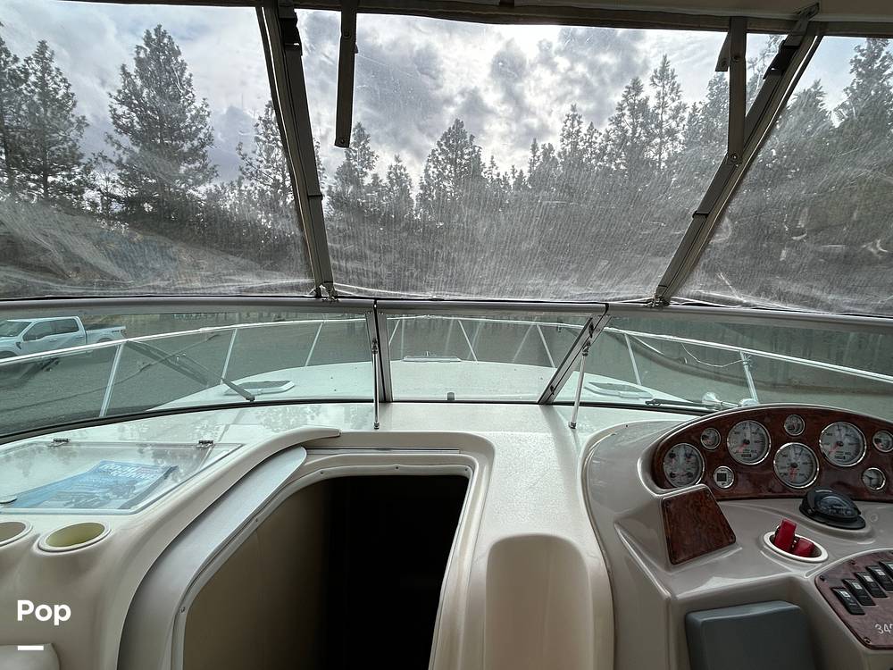 Slide: The Image of Rinker Fiesta Vee 342 2005 - 90