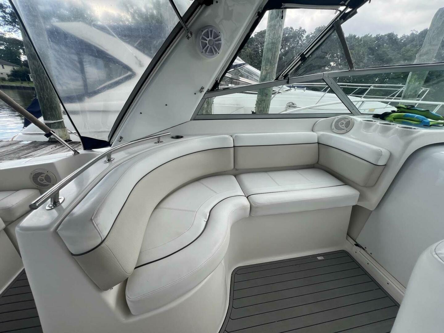 Slide: The Image of Rinker Fiesta Vee 342 2006 - 4477000