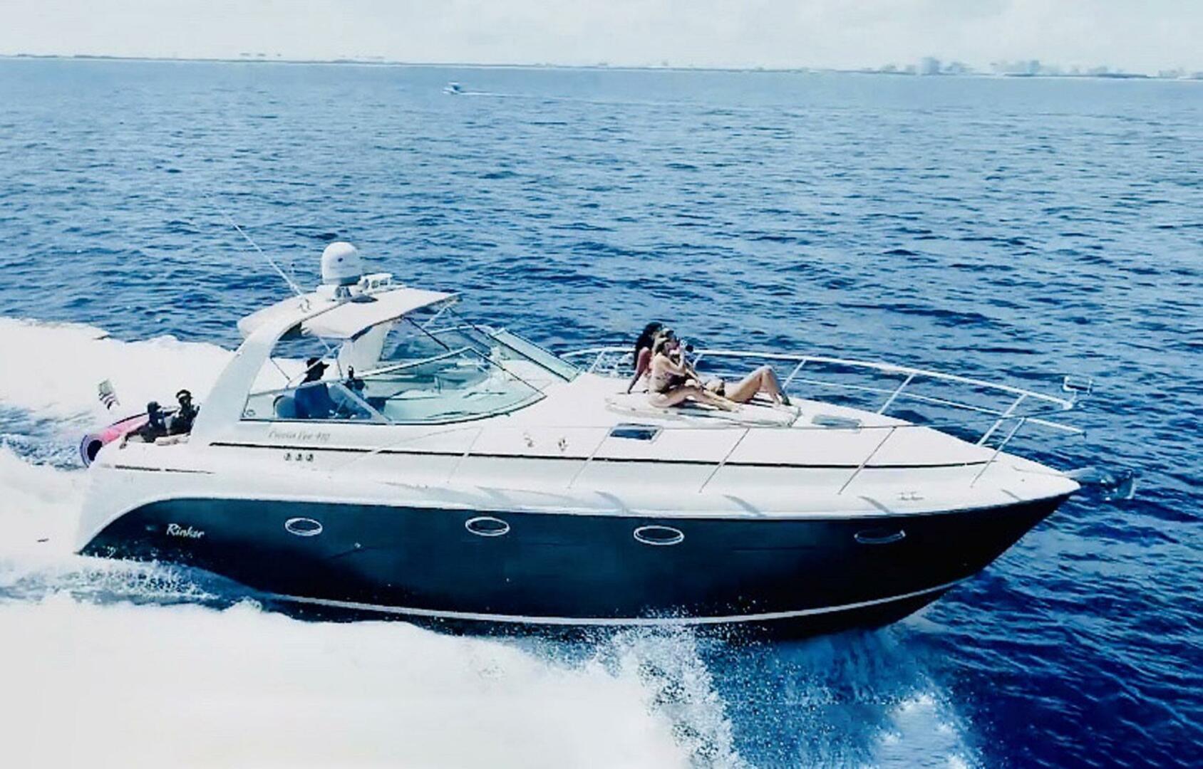 Slide: The Image of Rinker Fiesta Vee 410 2005 - 5229202