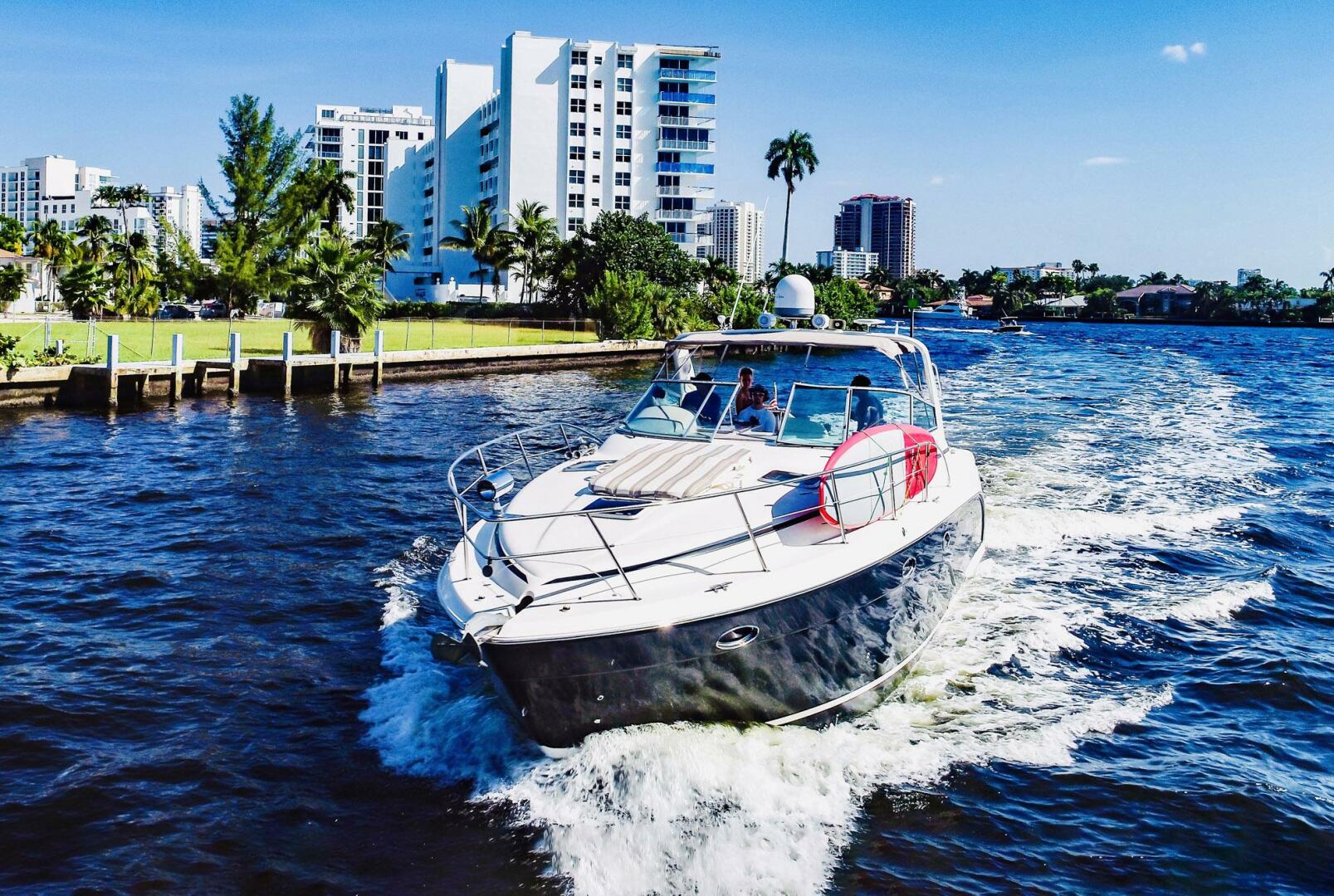 Slide: The Image of Rinker Fiesta Vee 410 2005 - 5229205