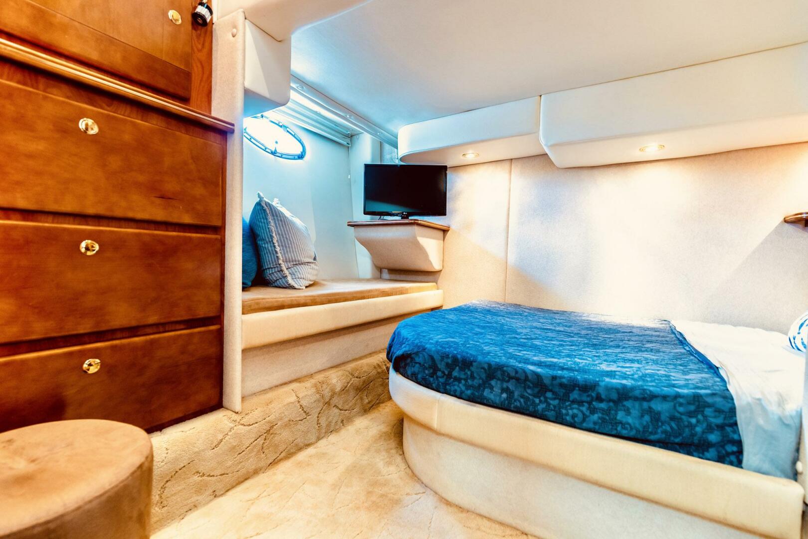 Slide: The Image of Rinker Fiesta Vee 410 2005 - 5229213