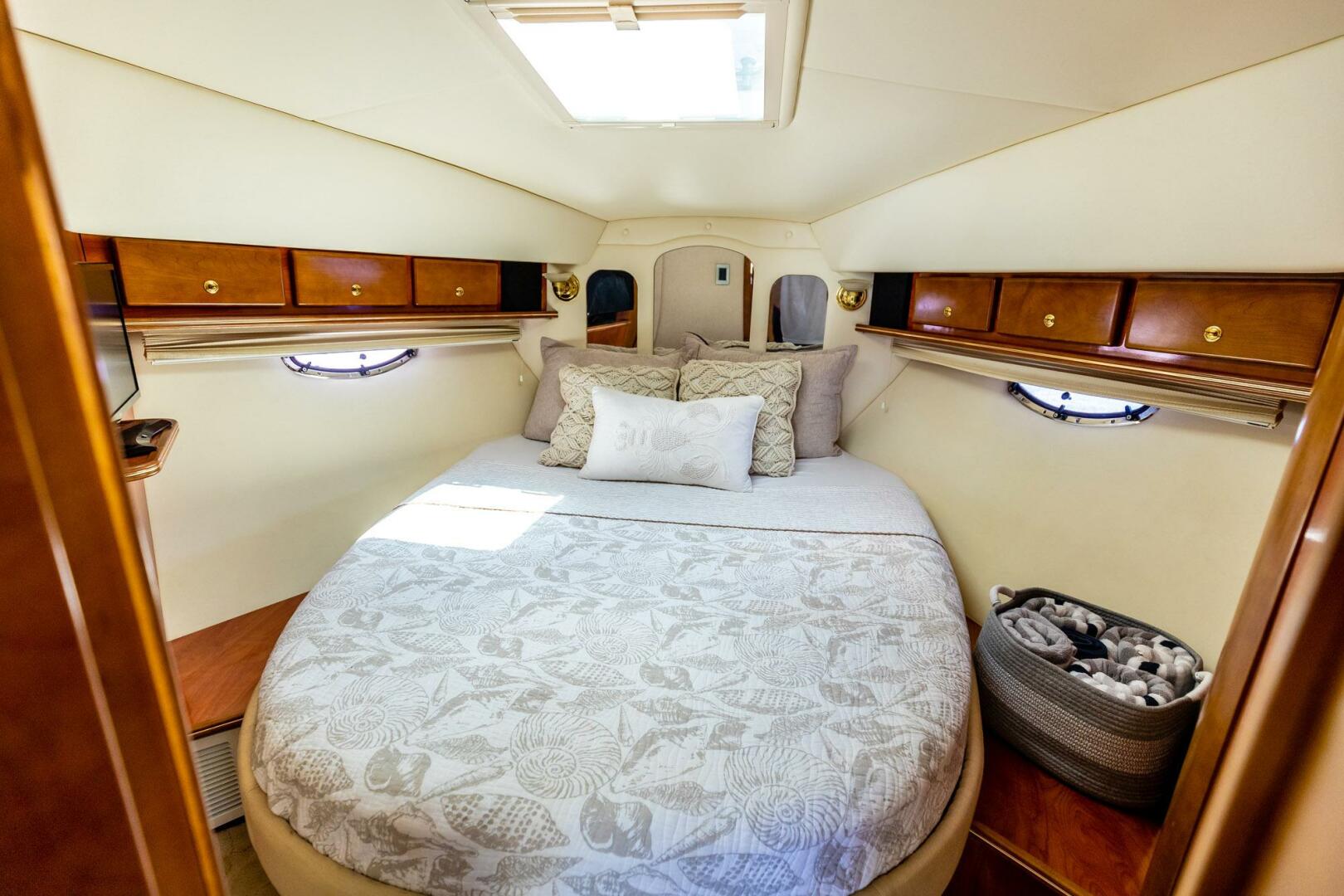 Slide: The Image of Rinker Fiesta Vee 410 2005 - 5229217