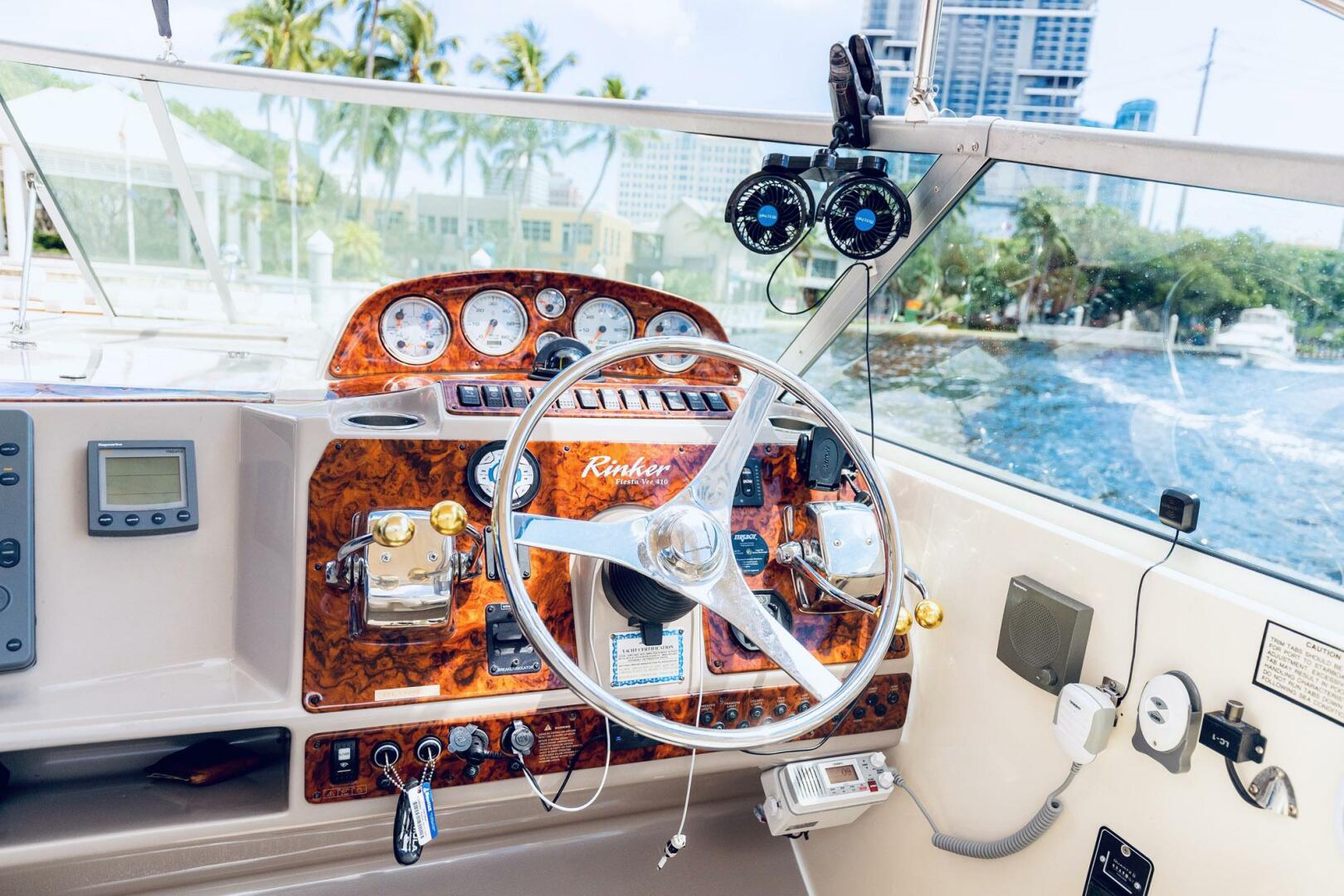 Slide: The Image of Rinker Fiesta Vee 410 2005 - 5229220