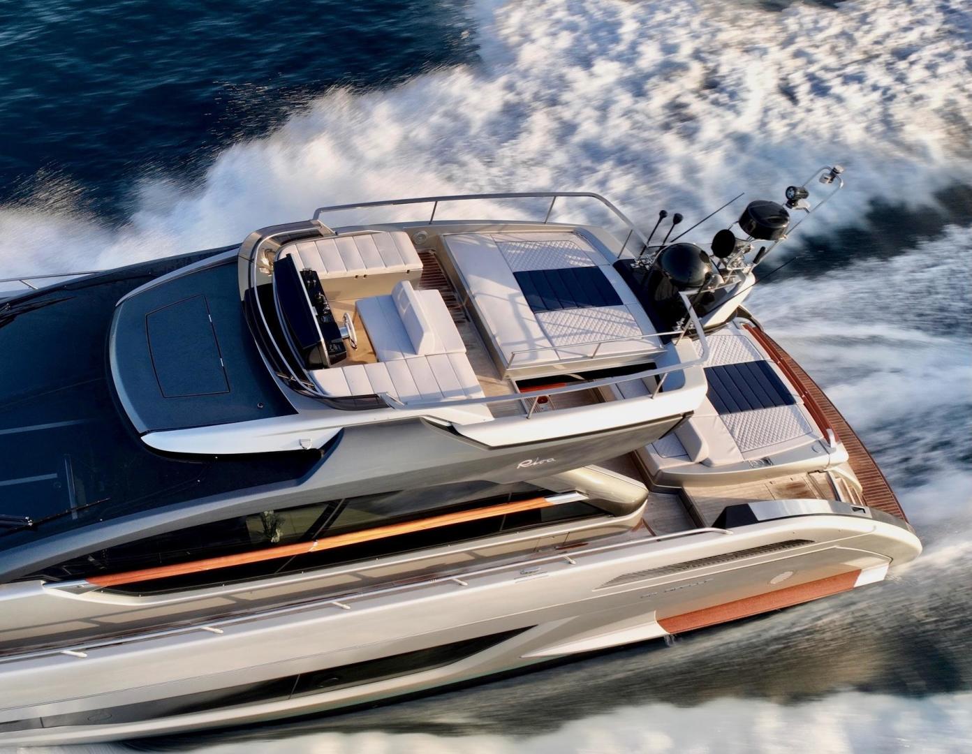 Slide: The Image of Sport Deck -66ft Riva 2022 Ribelle - 3651327