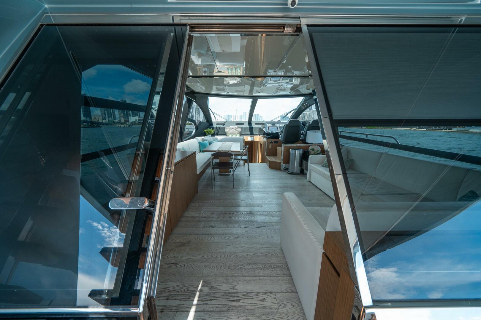 Slide: The Image of Riva Perseo 2017 - 4657820