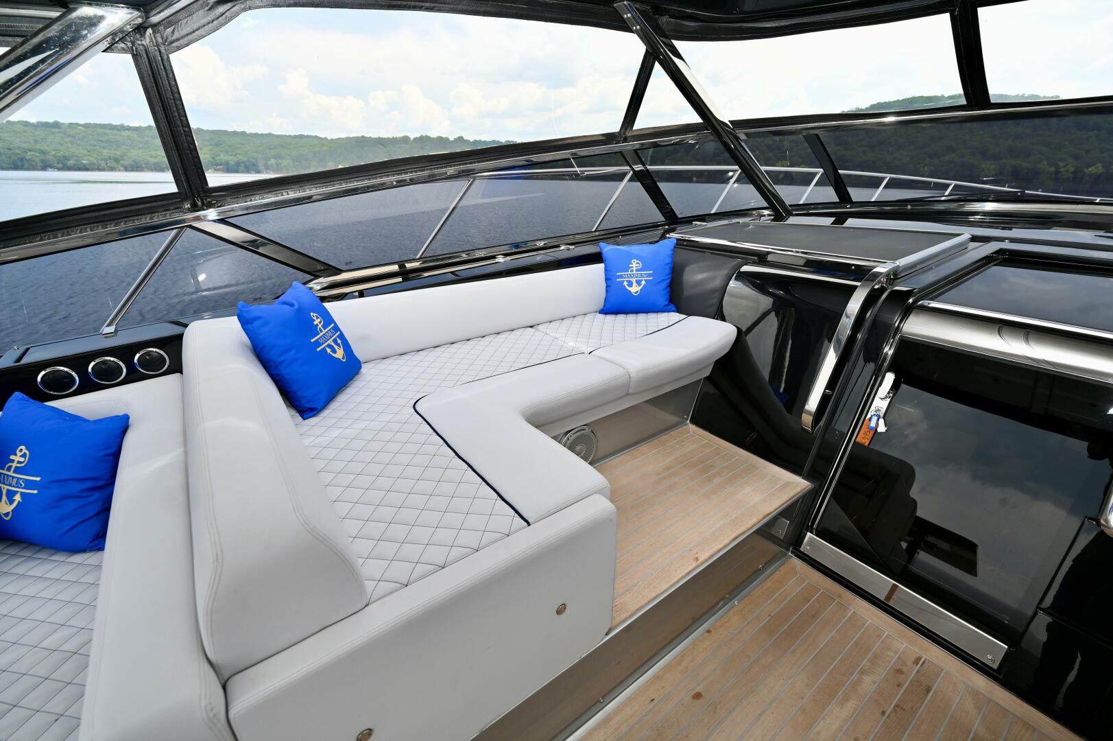 Slide: The Image of Riva Rivale 2023 - 4504884