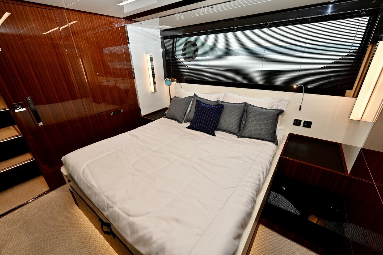 Slide: The Image of Riva Rivale 2023 - 4504905