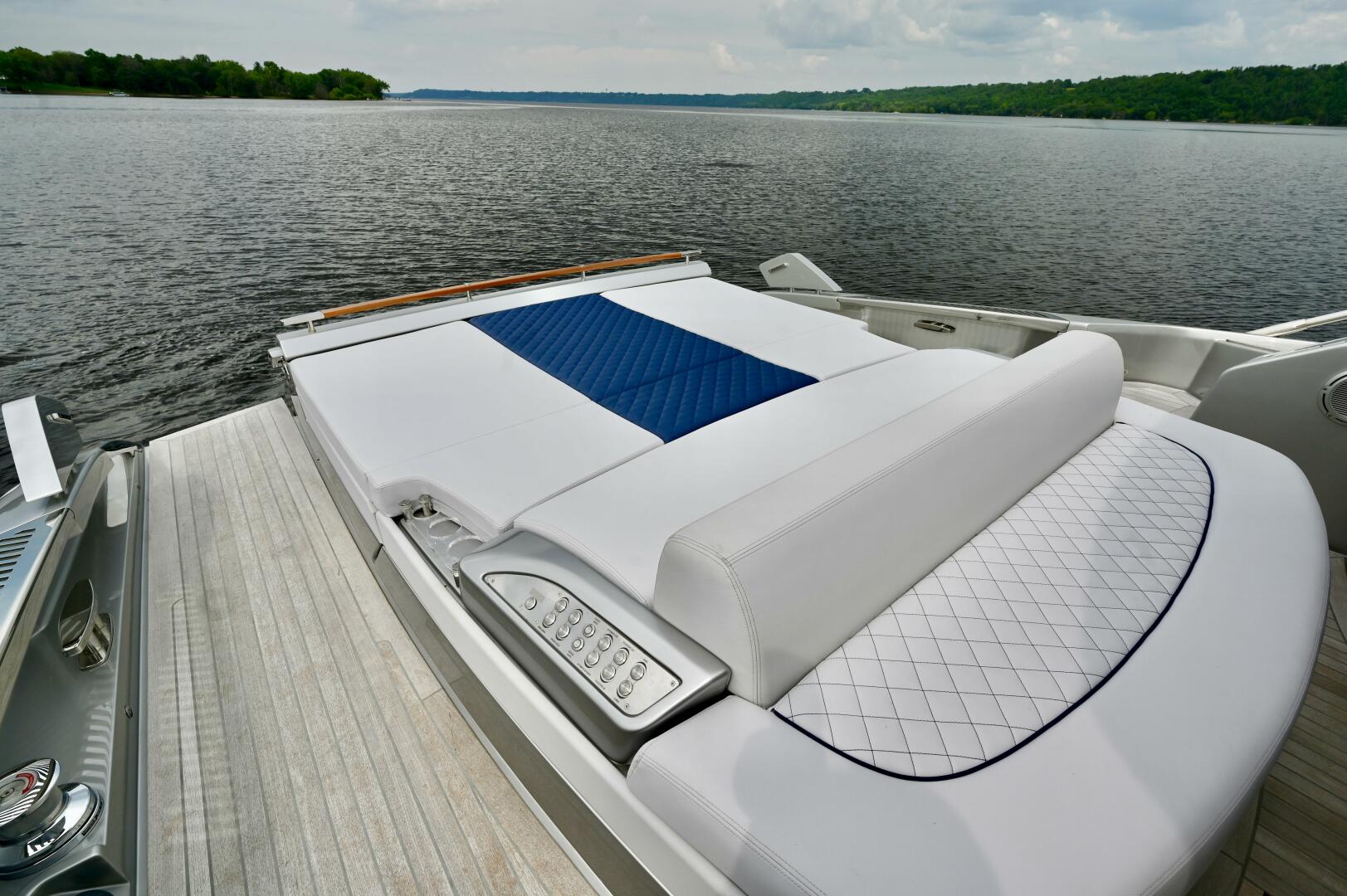 Slide: The Image of Aft Sun pad 56ft Riva 2023 Rivale - 4504877