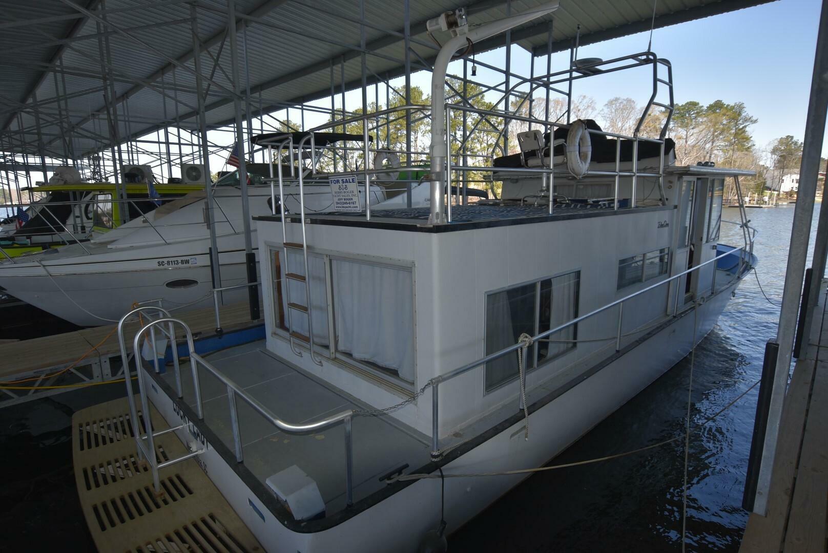 Slide: The Image of River Queen 38 Houseboat 1972 - 5178137