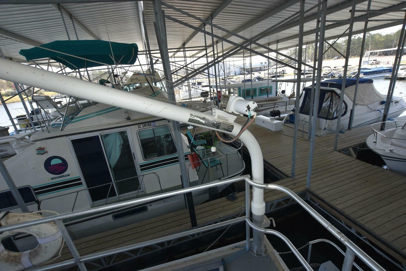 Slide: The Image of River Queen 38 Houseboat 1972 - 5178142