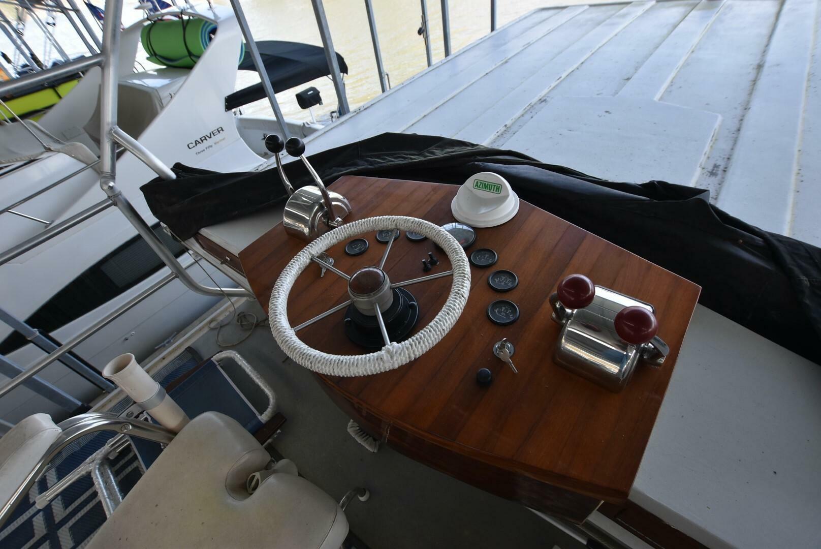 Slide: The Image of River Queen 38 Houseboat 1972 - 5178143