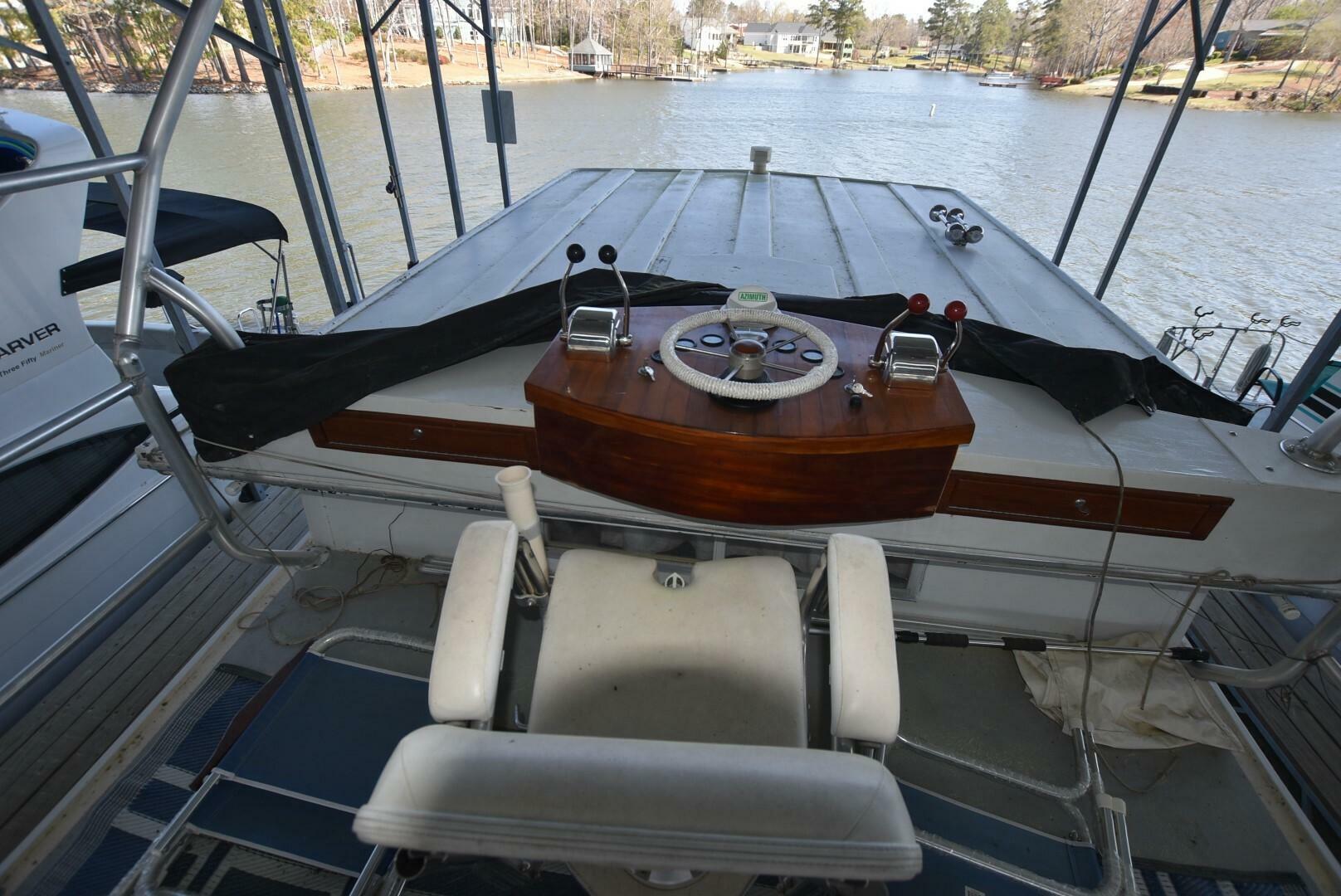 Slide: The Image of River Queen 38 Houseboat 1972 - 5178144